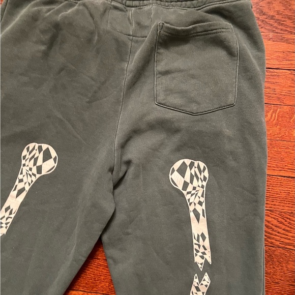 B.Wood men’s joggers Medium. Terri cloth interior. Made in the U.S - Picture 5 of 11